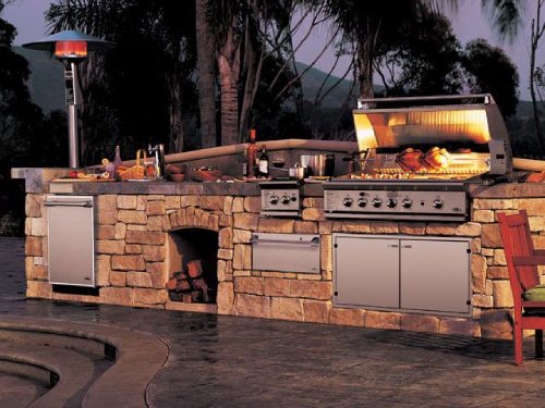 Outdoor Kitchens